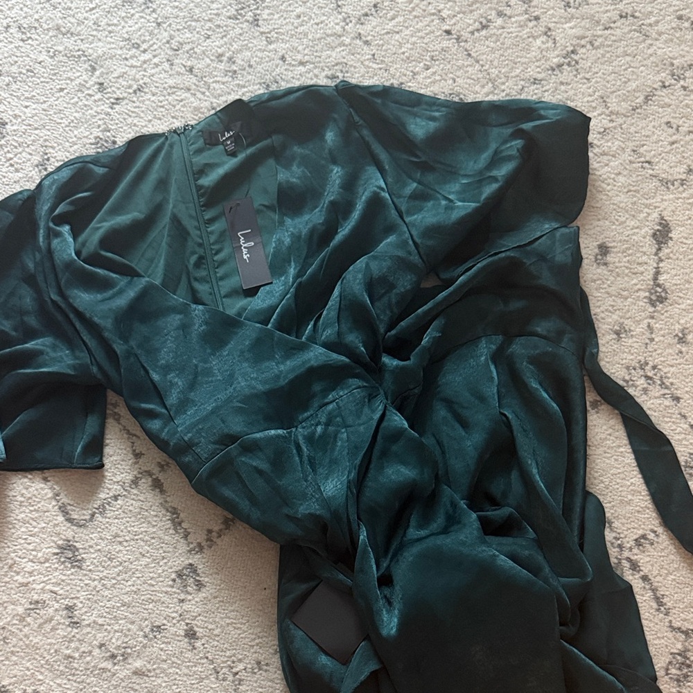 Lulu's Emerald Long Sleeve Dress
